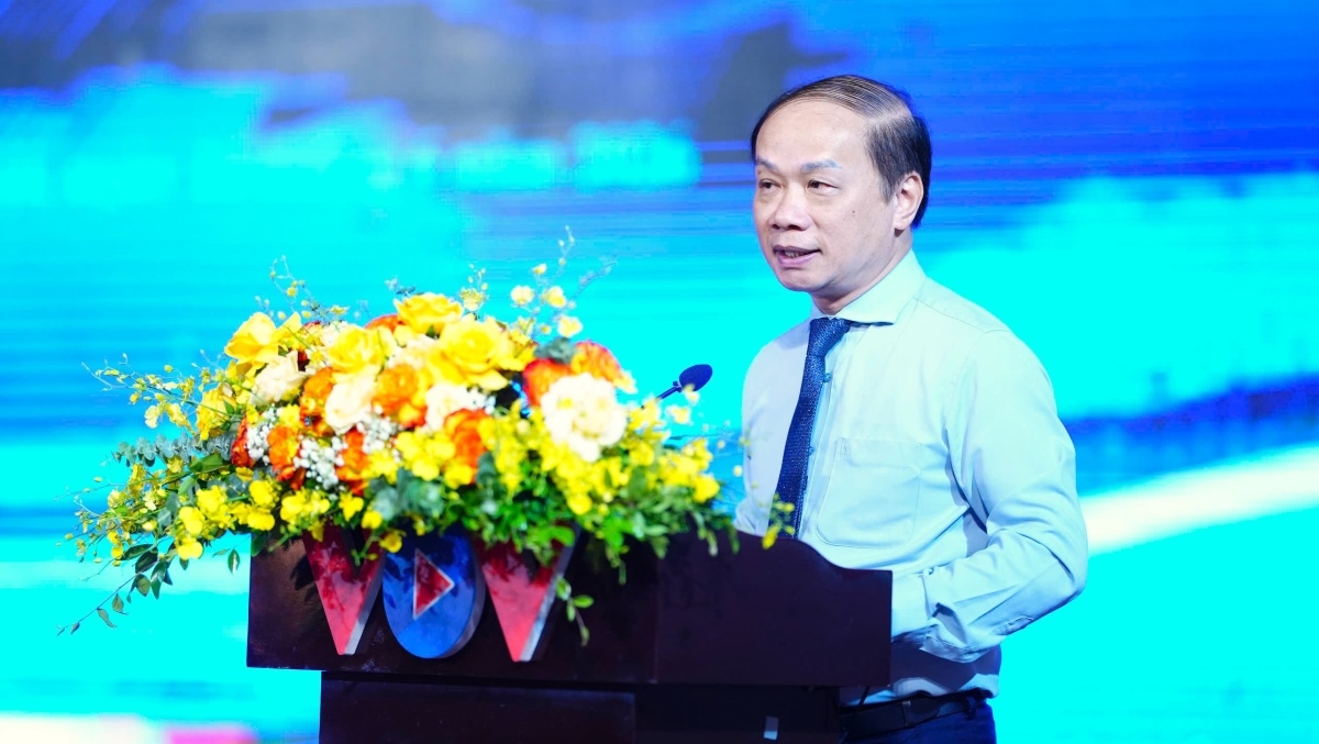 Wakil Kepala Departemen Propaganda, Pendidikan dan Penggerakan Massa Rakyat KS PKV, Pham Tat Thang menyampaikan pidato evaluasi konferensi tersebut (Foto: Dinh Trung/VOV)