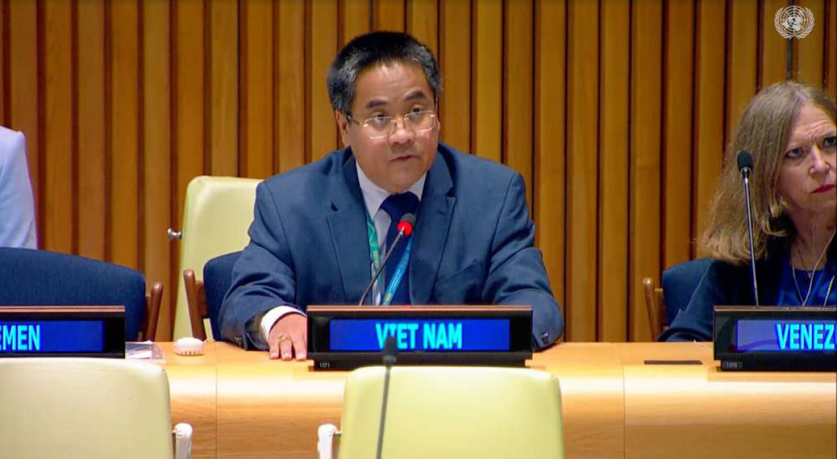 Minister Counsellor Nguyen Hai Luu, Deputy Permanent Representative of Vietnam to the United Nations, speaks at the sixth plenary meeting of the IGN process on UNSC reform, New York, June 15, 2026. (Photo: Quang Trung)