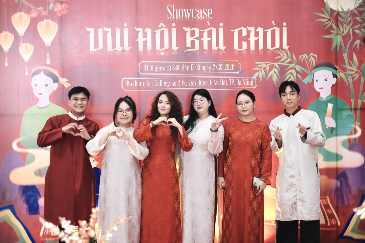 All members of the Choi Oi project team. (Photo: Choi Oi project)