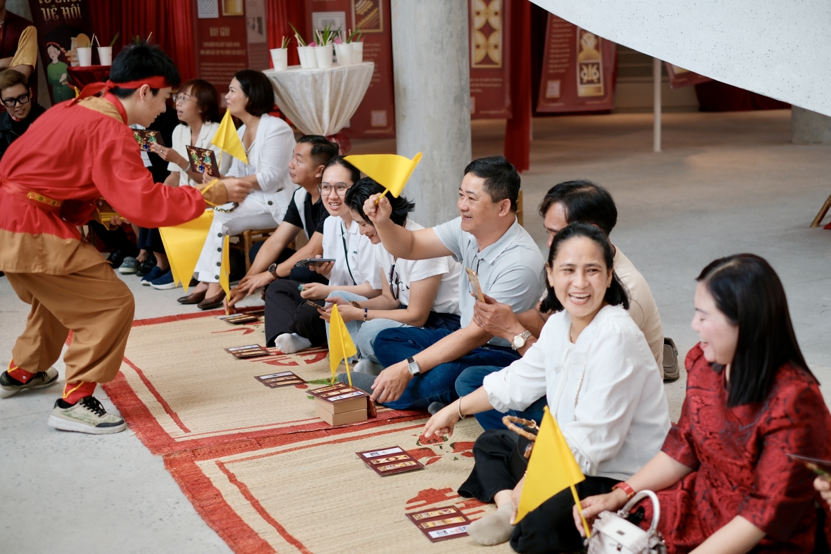 ...as well as many older attendees. (Photo: Choi Oi Project)