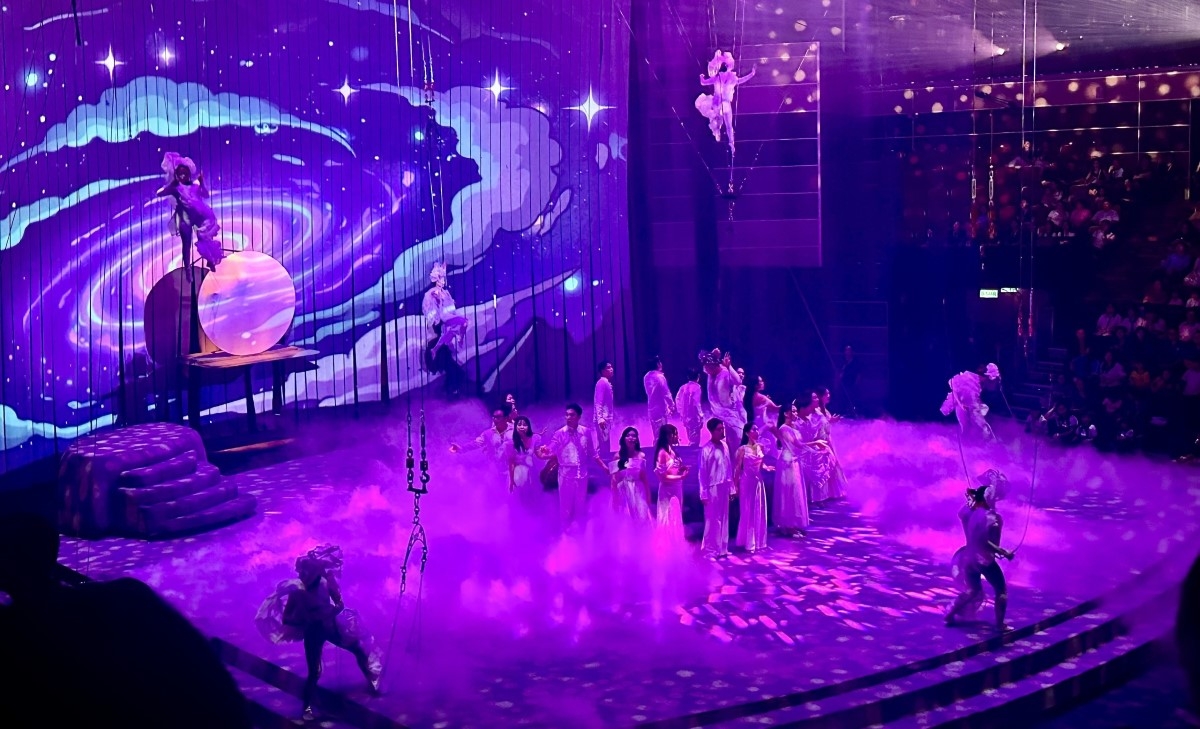 Mơ Show mở màn cho các hoạt động văn hóa - nghệ thuật chào mừng 50 năm thành phố mang tên Bác. Ảnh: VTV Times