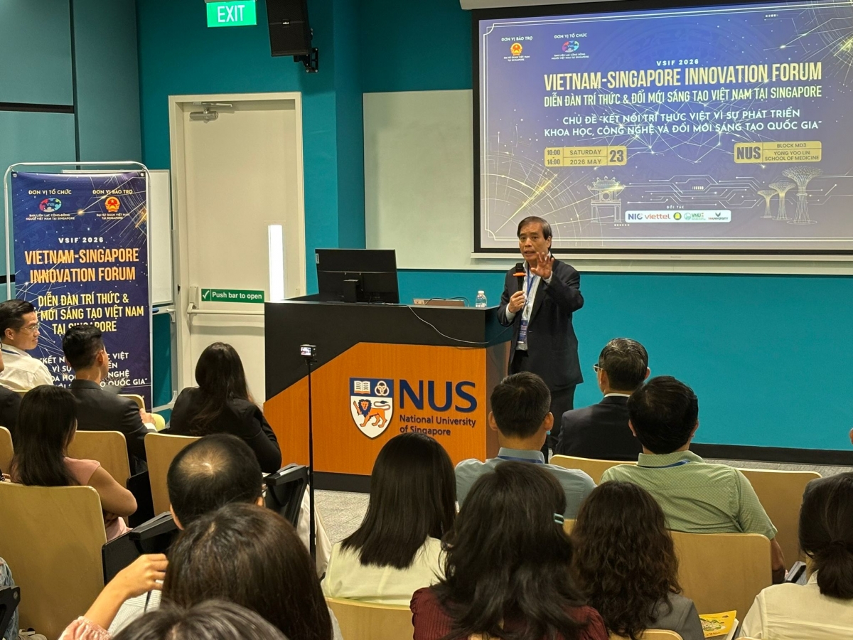 Giáo sư Vũ Minh Khương, giảng viên Trường Chính sách công Lý Quang Diệu, Singapore. Ảnh: VNAS.