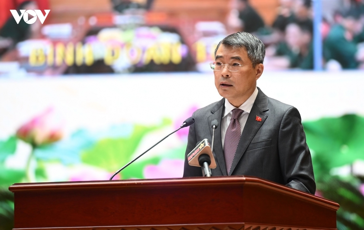 PM Le Minh Hung berbicara pada konferensi (Foto: VOV)