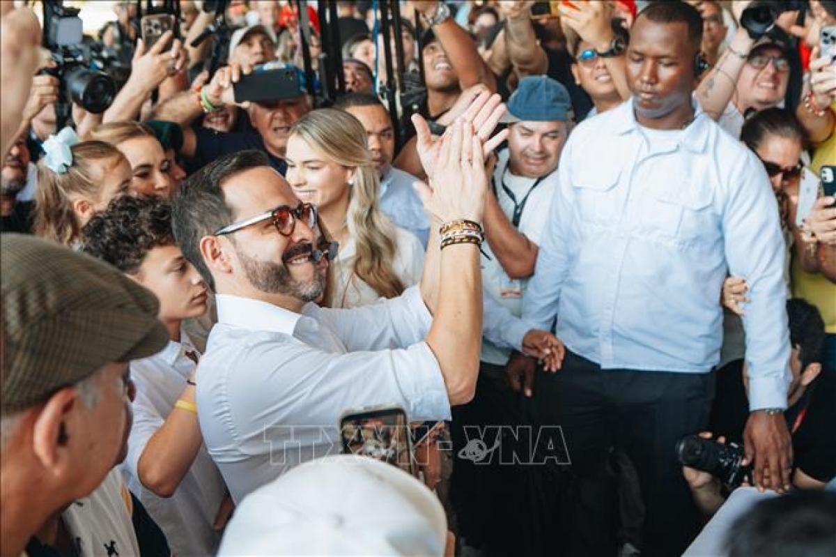 Abelardo de la Espriella celebra su victoria entre los simpatizantes tras la segunda vuelta de las elecciones presidenciales de  Colombia. Foto: VNA