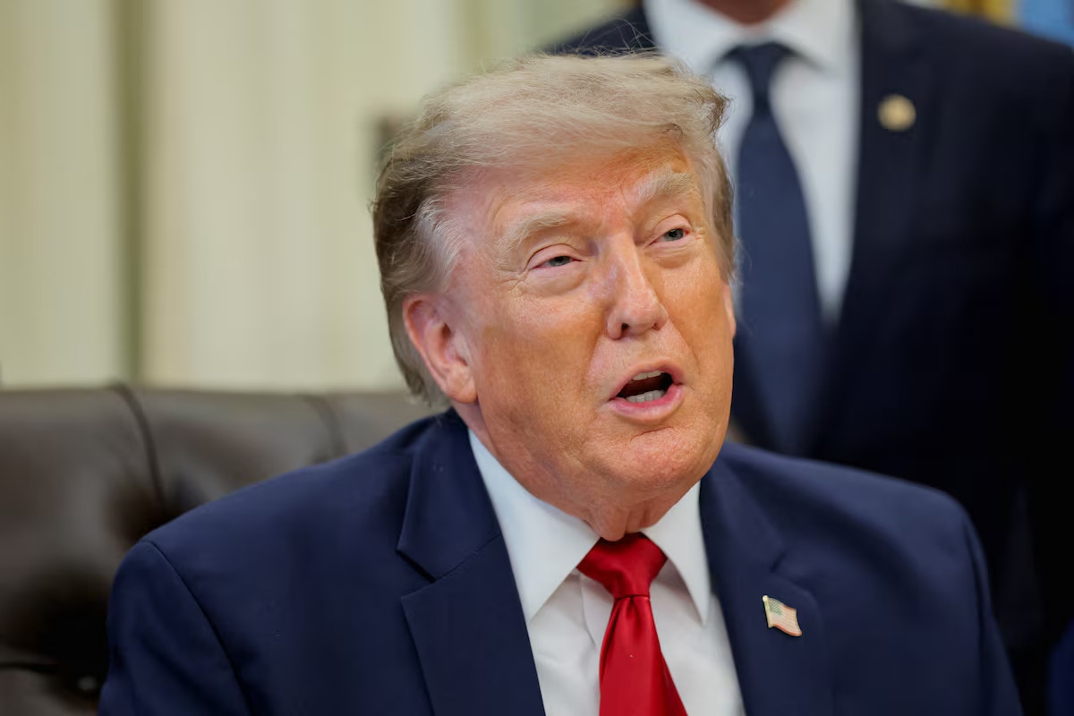 El presidente de Estados Unidos, Donald Trump, en el acto de firma de una orden ejecutiva sobre las tierras protegidas de Utah, en el Despacho Oval de la Casa Blanca, en Washington D. C. (Estados Unidos), el 13 de julio de 2026. Foto: REUTERS/Kylie Cooper