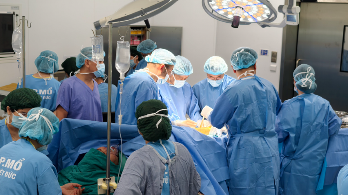 Ca phẫu thuật đầu tiên tại Bệnh viện Hữu nghị Việt Đức cơ sở Ninh Bình. Ảnh: VOV1