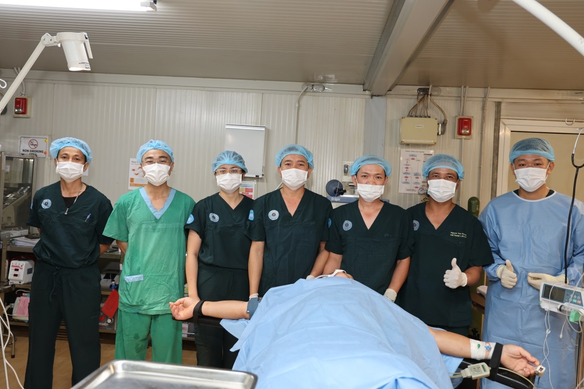 L'équipe chirurgicale de l'hôpital de campagne de niveau 2 n° 7. Photo: Fournie par l'hôpital