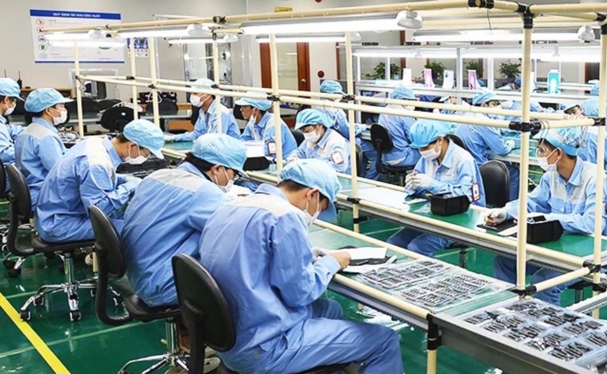 NIC ແລະ Invest International ​ພວມ​ສົມ​ທົບ​ກັນ​ຜັນ​ຂະ​ຫຍາຍ​ໂຄງ​ການ​ສ້າງ​ຕ​ັ້ງ​ສູນບຳ​ລຸງ​ສ້າງ ແລະ ພັດ​ທະ​ນາ​ທາດ​ເຄິ່ງ​ຊັກ​ນຳ​ໄຟ​ຟ​້າ ຫວຽດ​ນາມ (ພາບປະ​ກອບ: NIC)