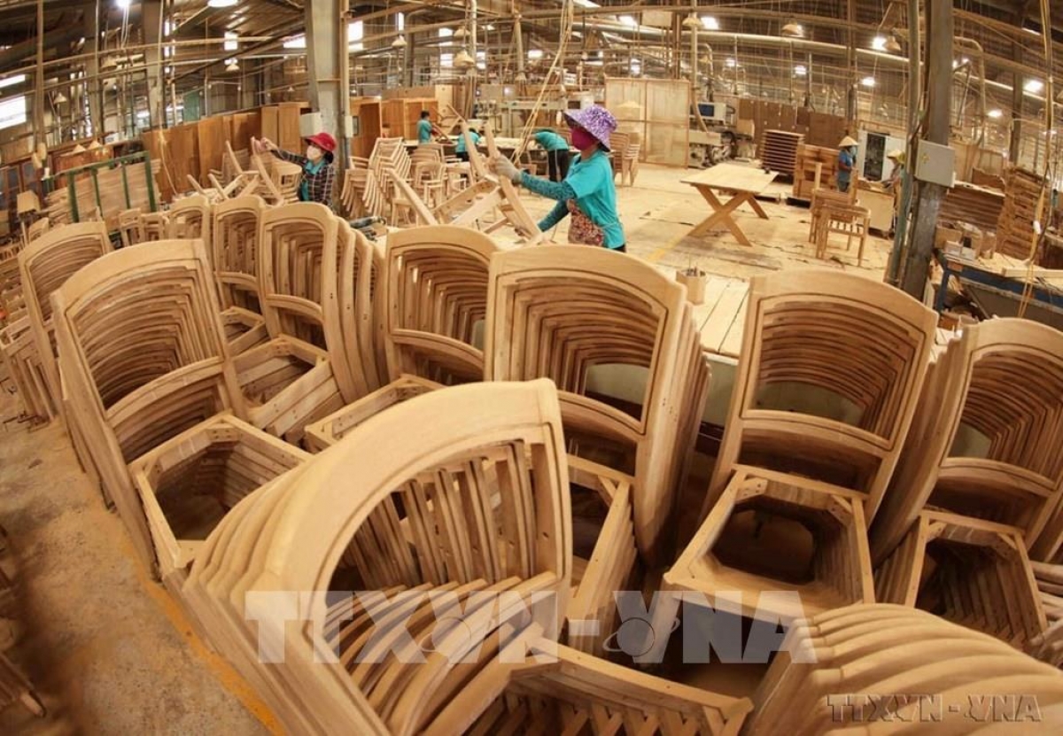 Export products of a wood-processing company in Binh Duong province (Photo: Vu Sinh/VNA)