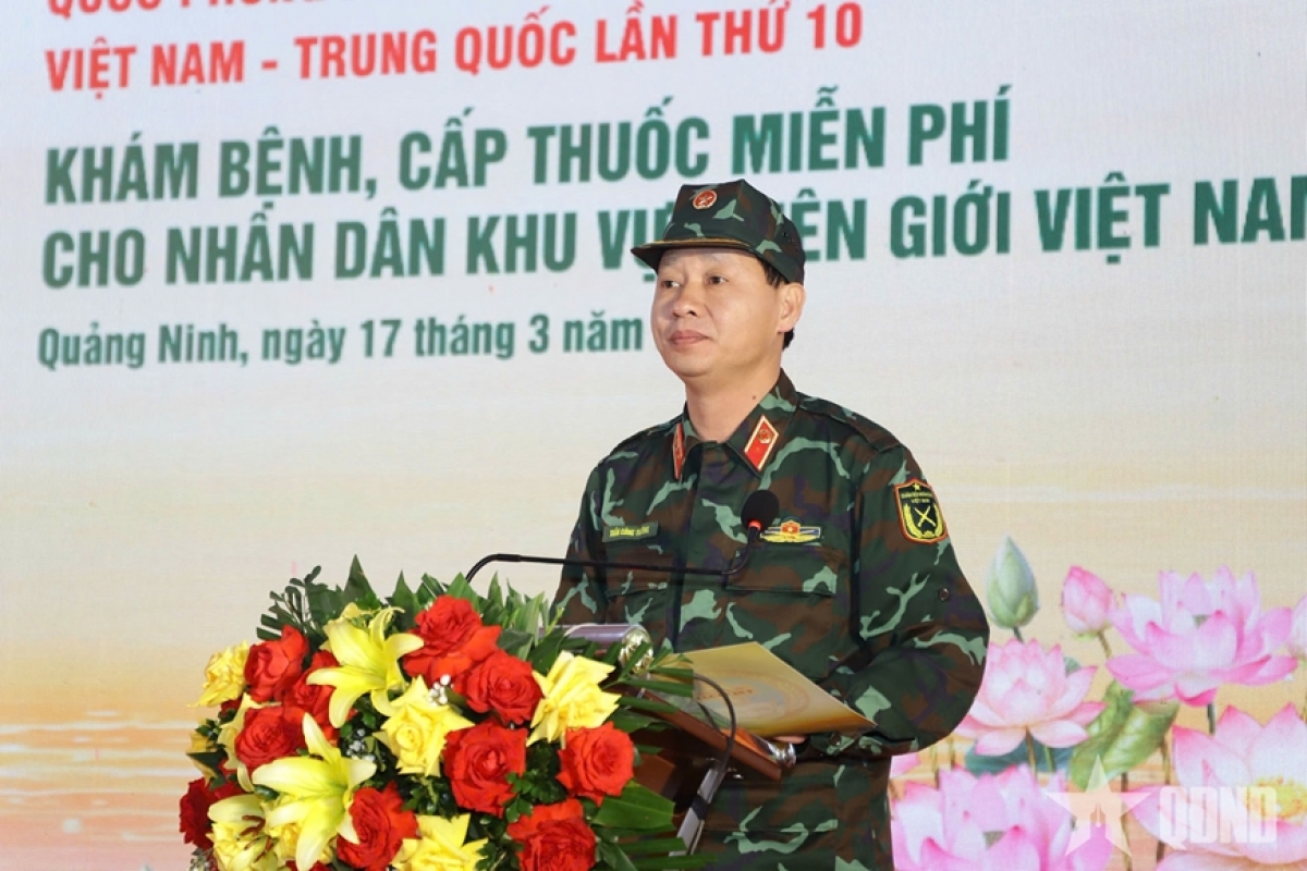 ឧត្តមសេនីយ៍ត្រី ត្រឹន កុងទ្រឿង អនុប្រធាននាយកដ្ឋានវេជ្ជសាស្ត្រយោធា ថ្លែងនៅក្នុងពិធីបើក​។ រូបថត៖ qdnd.vn