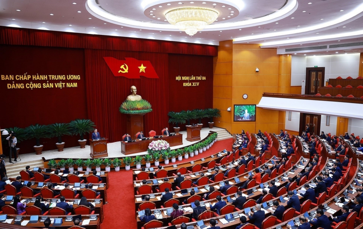 Quang cảnh phiên khai mạc Hội nghị lần thứ ba Ban Chấp hành Trung ương Đảng khoá XIV. Ảnh: TTXVN