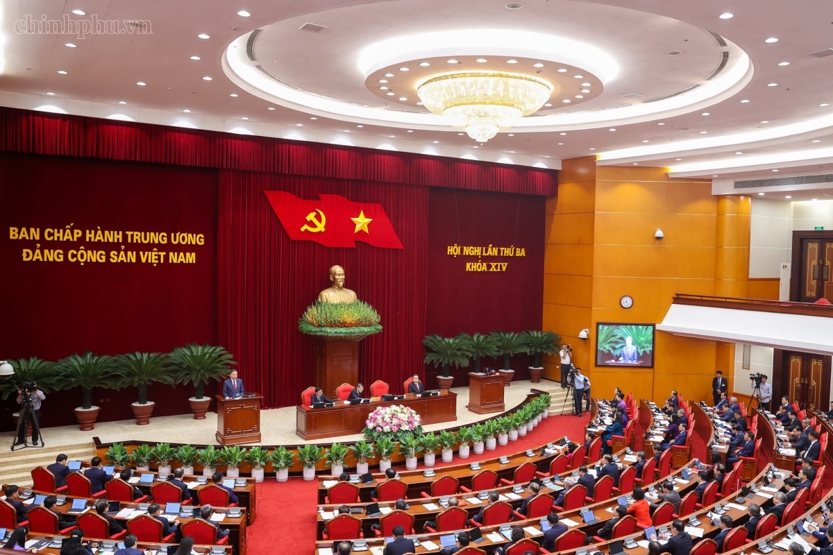 Phiên khai mạc Hội nghị lần thứ ba Ban Chấp hành Trung ương Đảng khoá XIV. Ảnh: VGP/Nhật Bắc