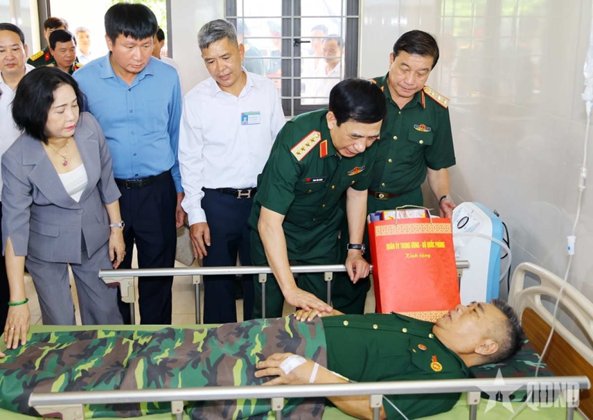 พรรคและรัฐให้การดูแลเอาใจใส่ต่อทหารทุพพลภาพและพลีชีพเพื่อชาติ