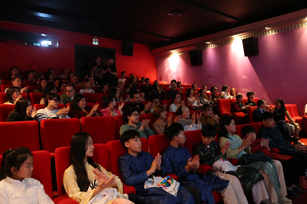 Les courts documentaires réalisés par de jeunes cinéastes ont suscité un vif intérêt auprès des spectateurs vietnamiens et européens. Photo: Art Space