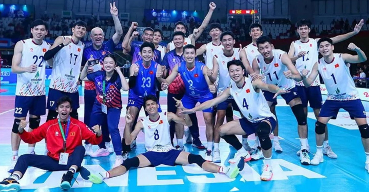 Die vietnamesische Herren-Volleyballmannschaft gewinnt zum ersten Mal den Titel in der SEA V.League. (Foto: VFV)
