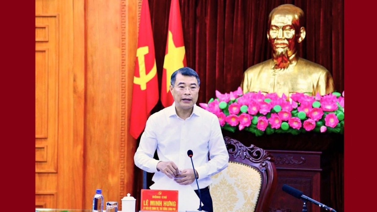 Prime Minister Le Minh Hung speaking at the working session. Photo: Lai Hoa/VOV