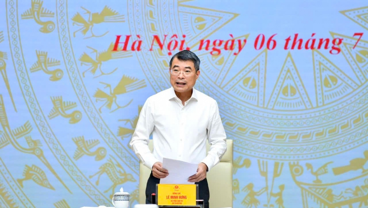 Prime Minister Le Minh Hung, Chairman of the Central Emulation and Commendation Council, presides over the session. Photo: Lai Hoa/VOV