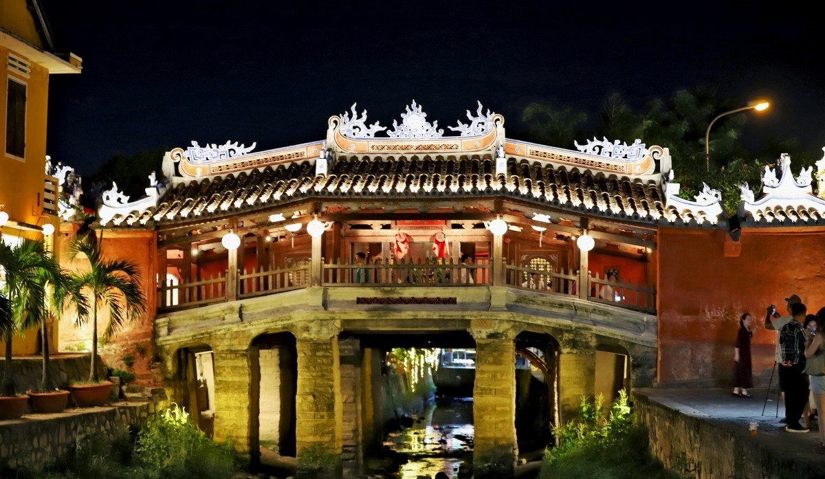 Le Pont-Pagode à Hôi An a conservé son authenticité presque intacte, selon le magazine Paris Match. Photo : Lê Chi/VOV5
