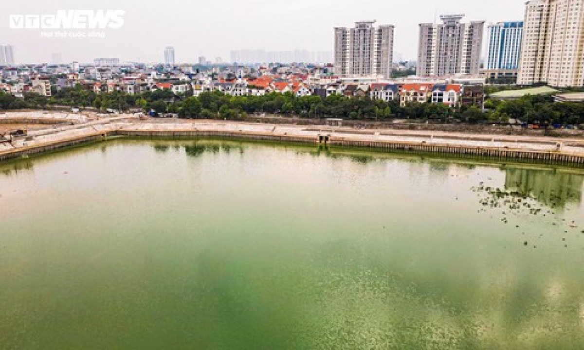 Sau hơn ba tháng triển khai, đơn vị thi công đã hoàn thành việc đào hồ và kè bờ.