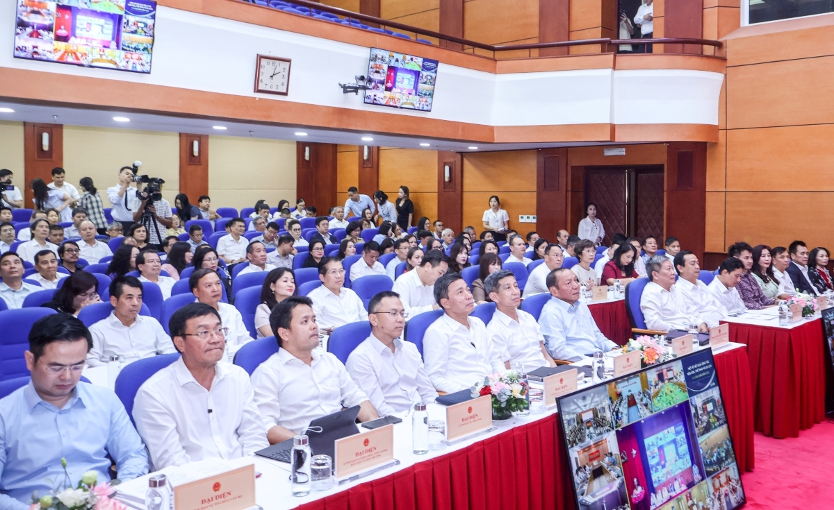 Các đại biểu tham dự Hội nghị trực tiếp. Ảnh: Bộ VHTTDL