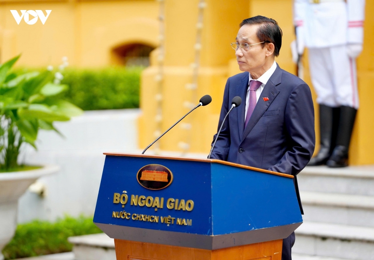 Bộ trưởng Bộ Ngoại giao Lê Hoài Trung phát biểu tại buổi lễ.