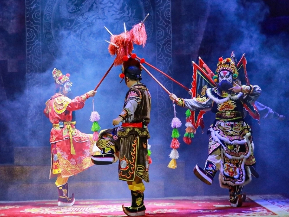Trích đoạn tuồng “Ôn Đình chém Tá”. Ảnh: TTXVN