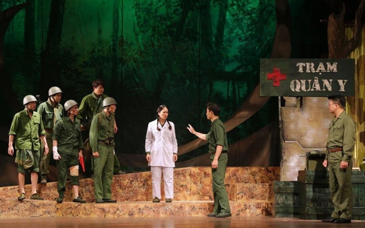 Nhà hát kịch Hà Nội dựng lại vở 'Đôi mắt' năm 2019.  - Ảnh: qdnd.vn