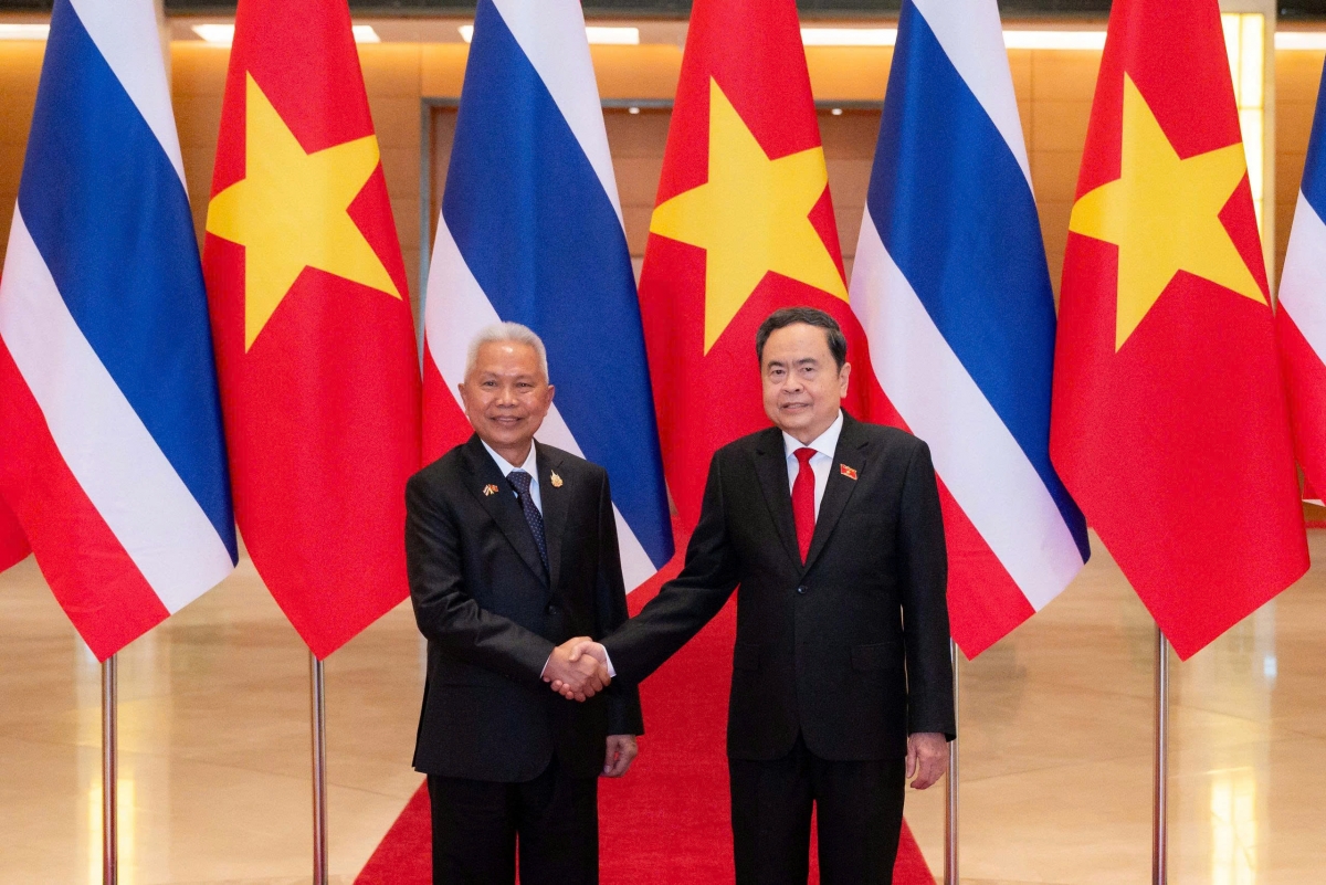 Ketua MN Vietnam, Tran Thanh Man dan Ketua Parlemen sekaligus Ketua Majelis Rendah Thailand, Sophon Zaram. Foto: quochoi.vn