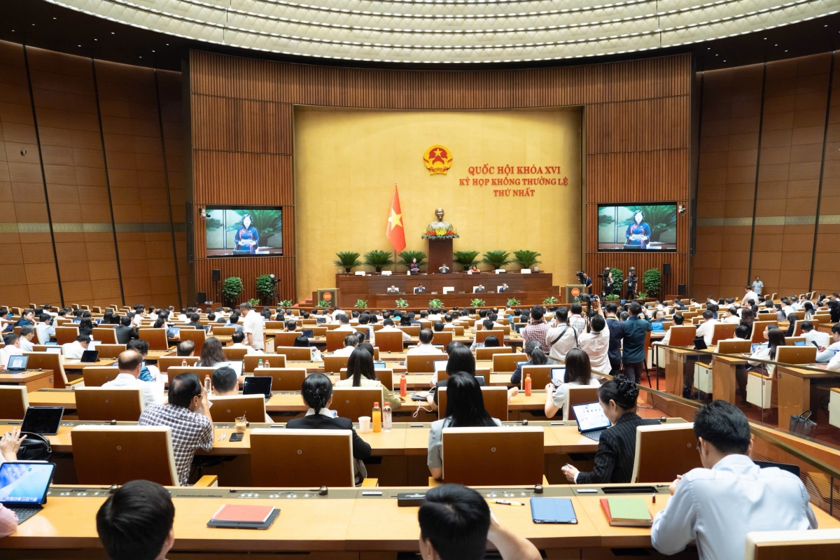 An overview of the NA plenary session on August 9, 2026 at Dien Hong Hall of the National Assembly House in Hanoi (Photo: quochoi.vn)
