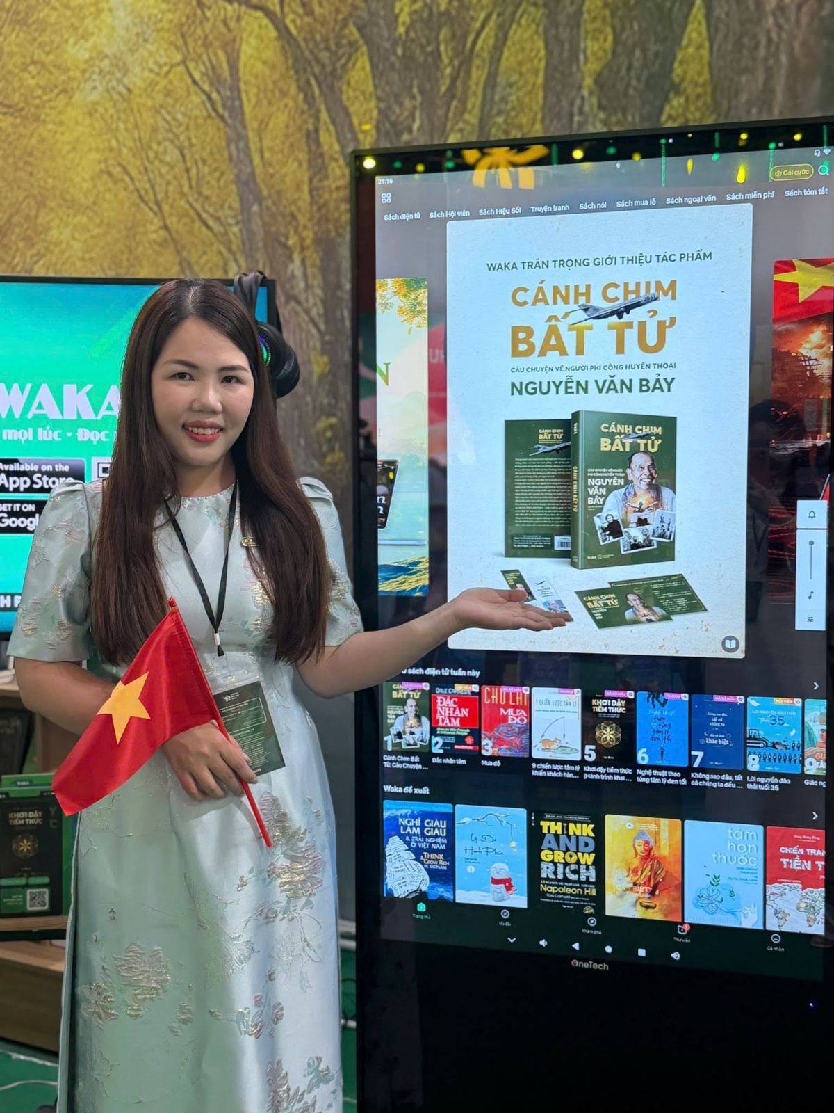 Bà Phùng Thị Như Quỳnh, Phó Giám đốc Công ty Cổ phần sách điện tử Waka