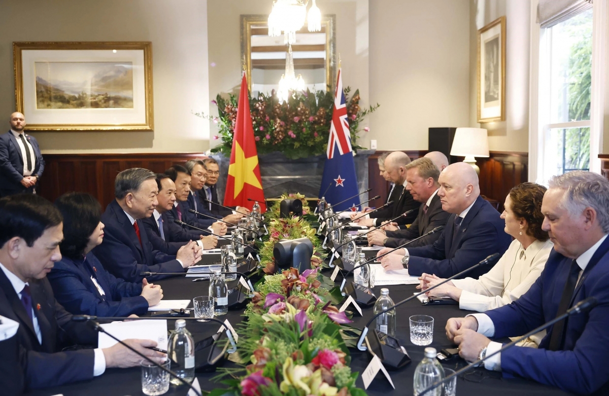 General Secretary and President To Lam holds talks with New Zealand Prime Minister Christopher Luxon. (Photo: VNA)