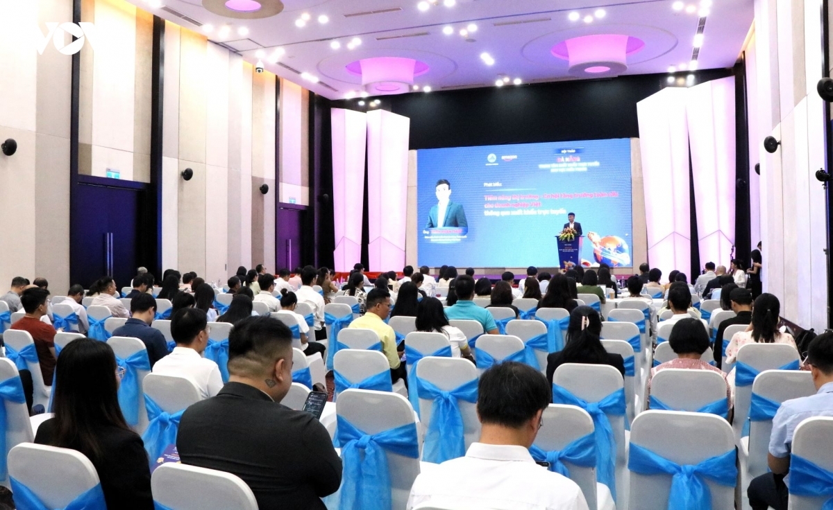 Hội thảo “Đà Nẵng - Trung tâm xuất khẩu trực tuyến khu vực miền Trung”. Ảnh: VOV