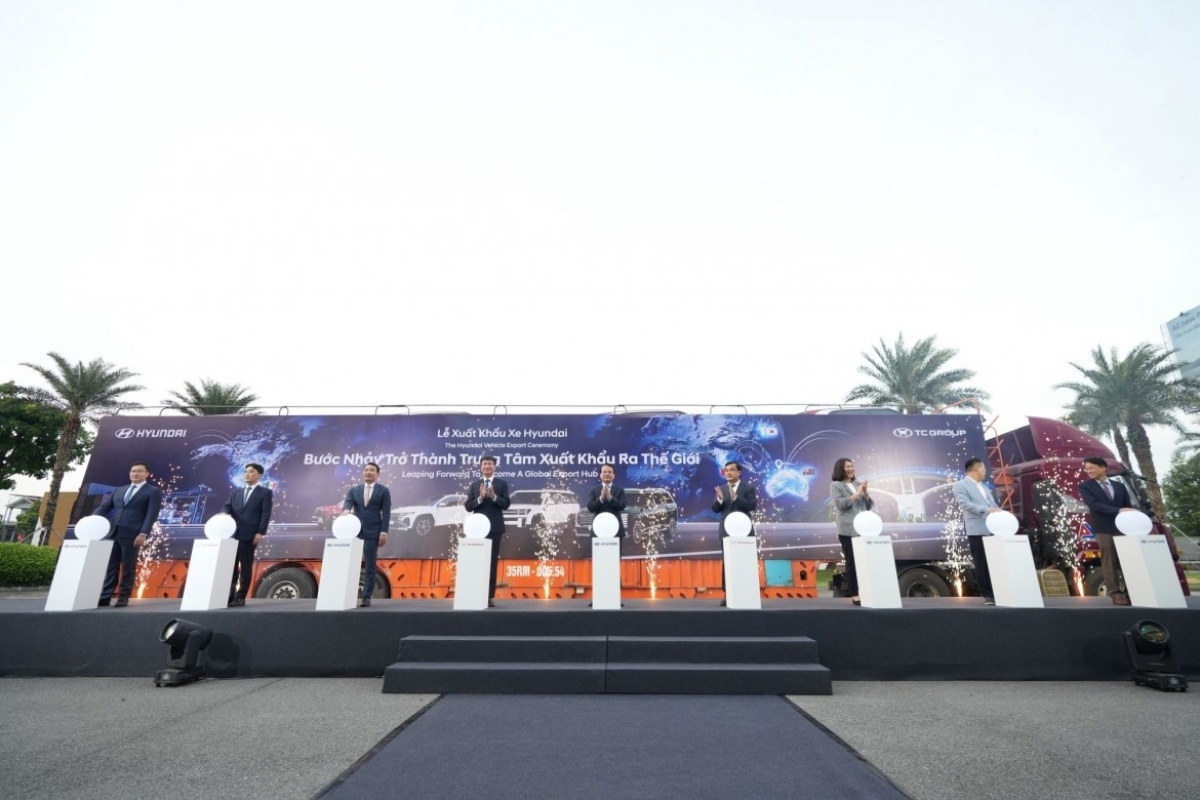 Ceremony marking the export of vehicles to the Mexican and Australian markets by Hyundai Thanh Cong. (Photo: Contributor Hoang Phuc/VOV)