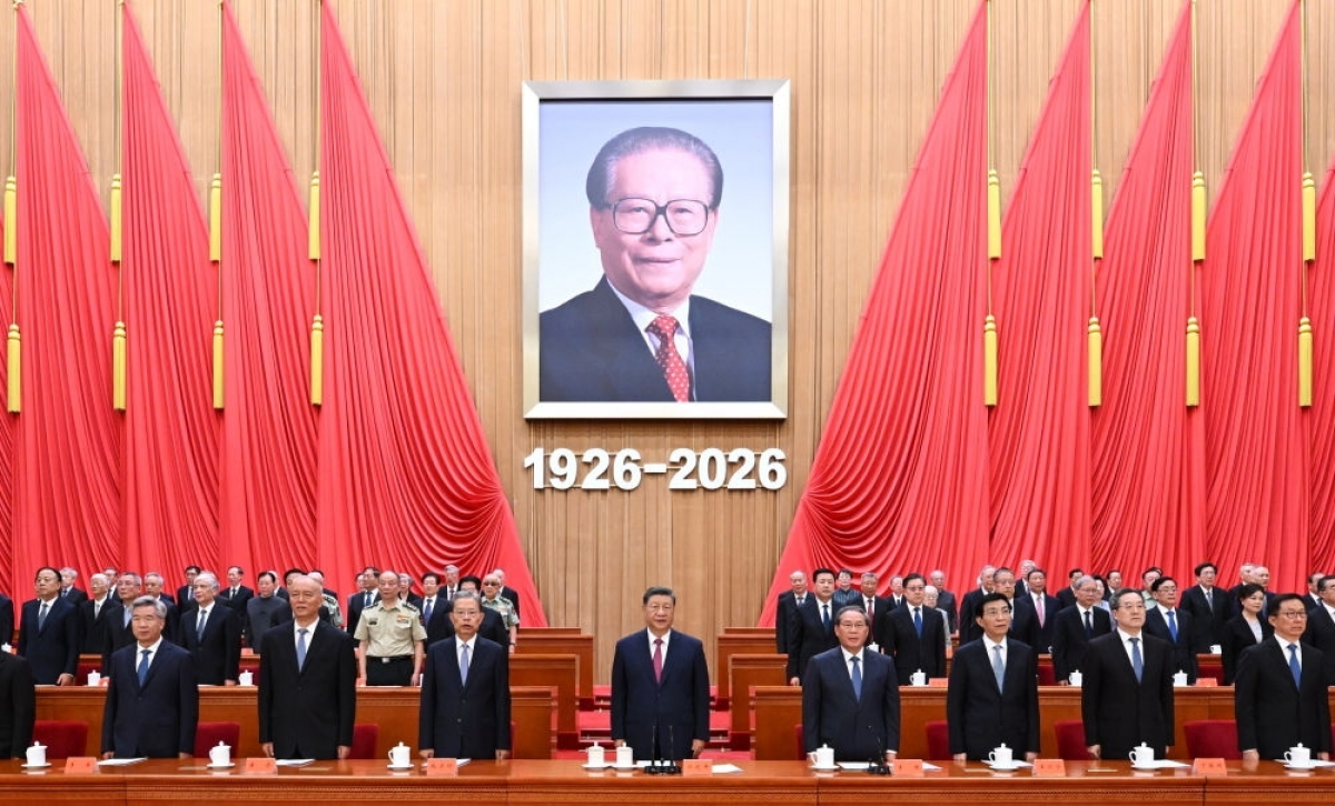 纪念已故领导人江泽民诞辰100周年大会。图片来源：新华社。