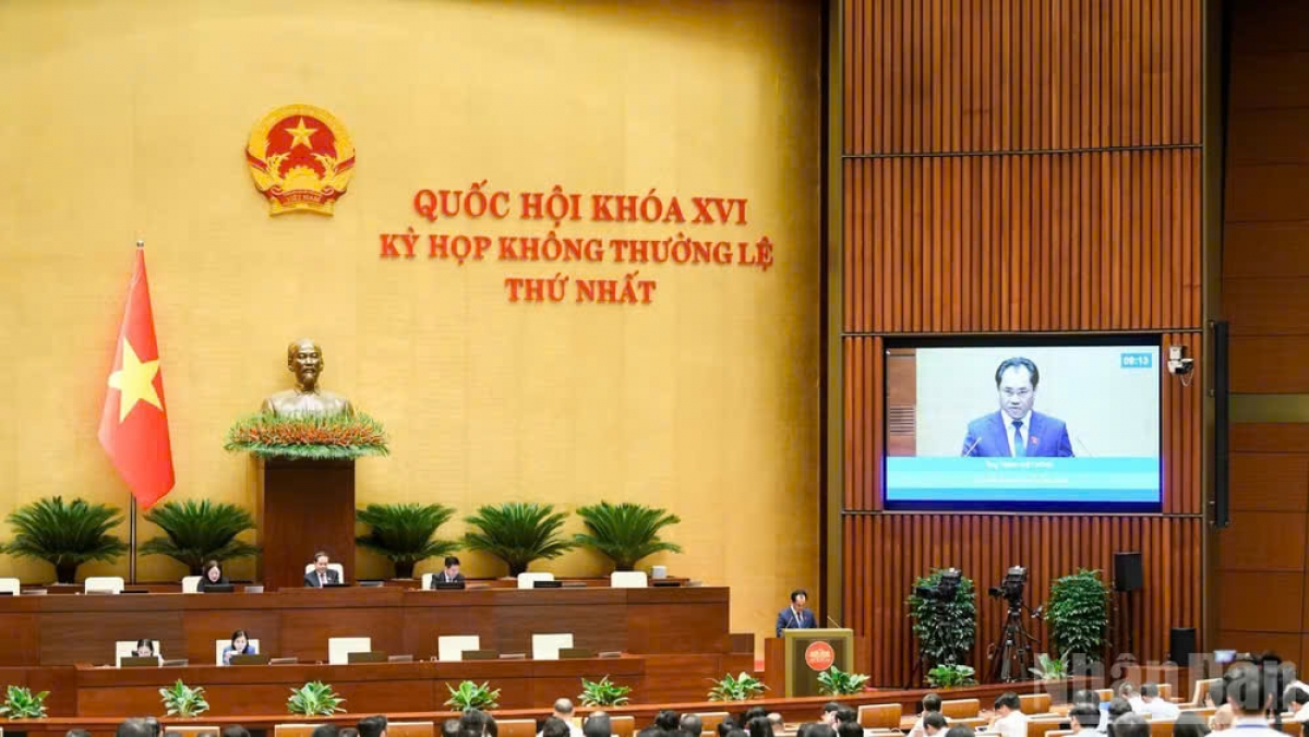 At the first extraordinary session of the 16th National Assembly (Photo: Duy Linh/Nhan Dan Newspaper.)