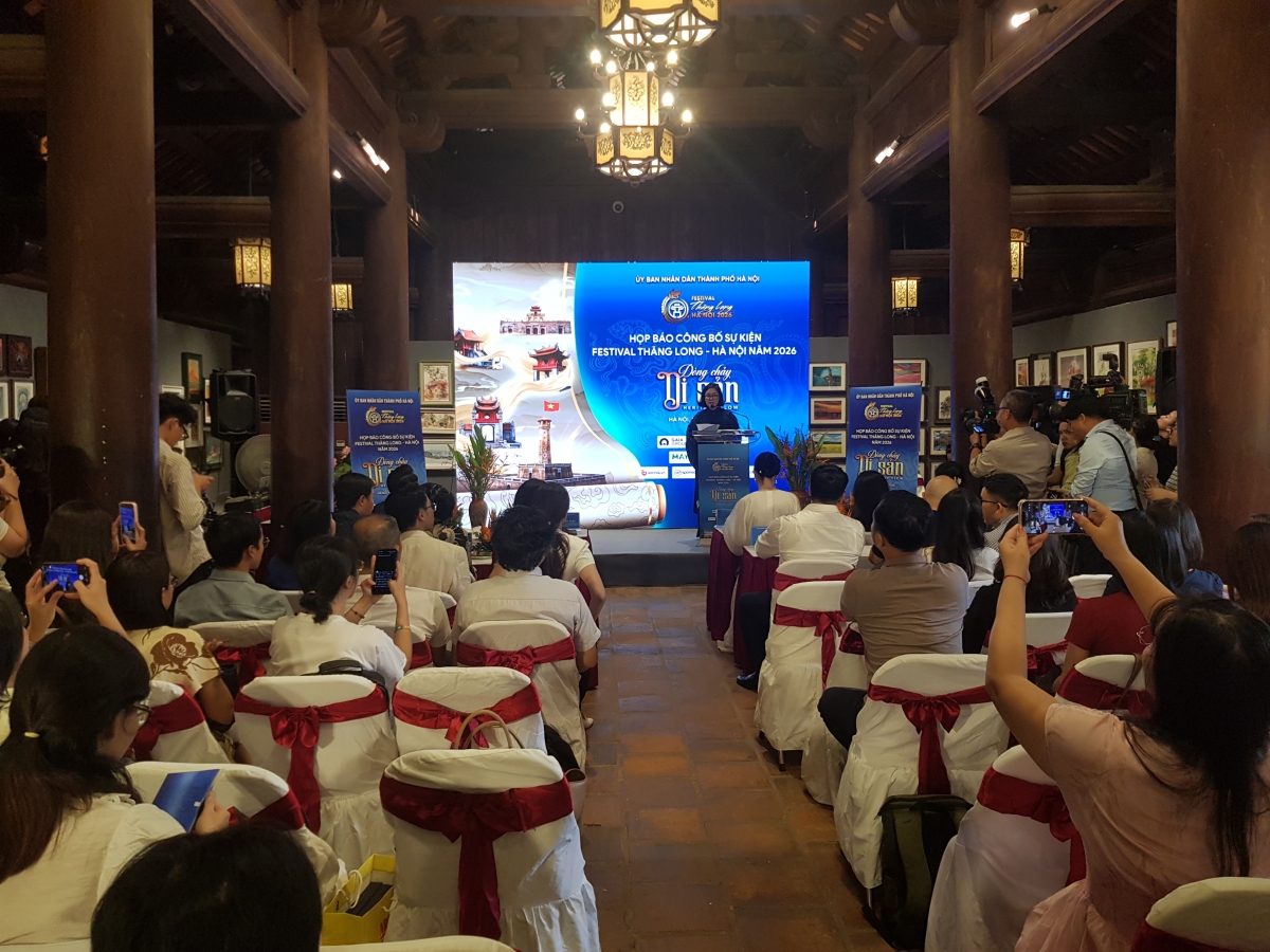 At the press briefing (Photo: Ngoc Anh)