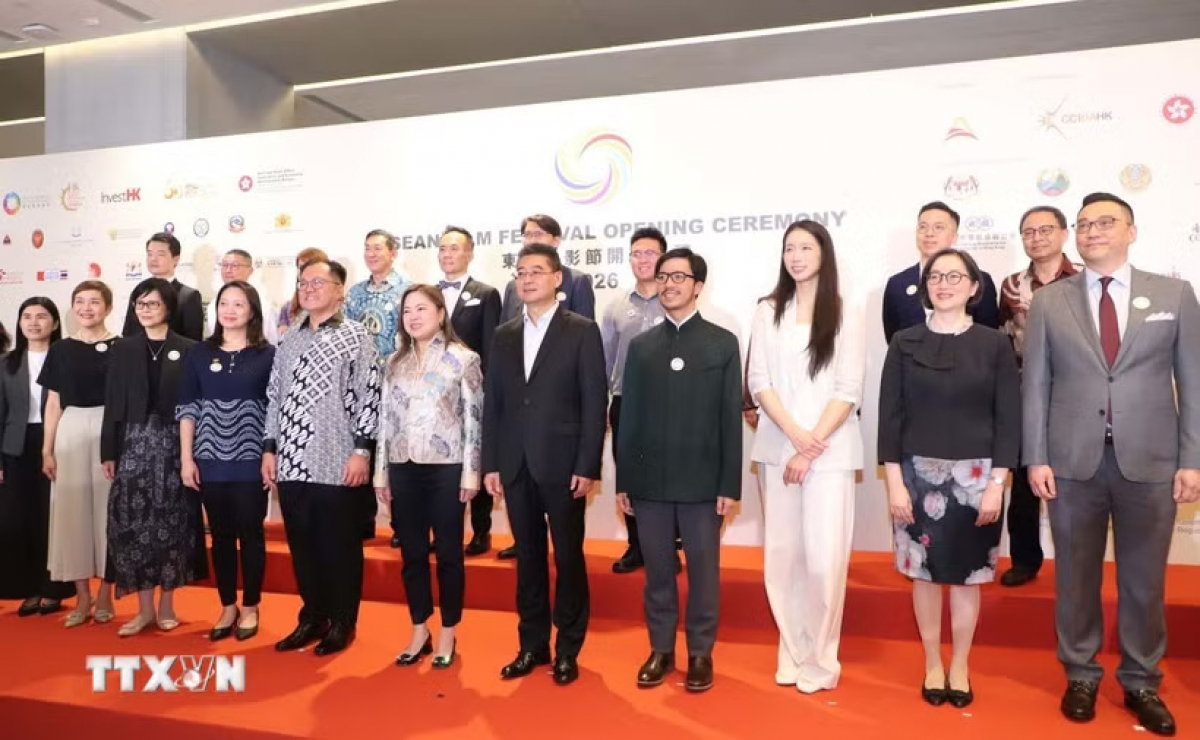 Les délégués lors de la cérémonie d’ouverture du Festival du film. Photo: Xuân Vinh/AVI