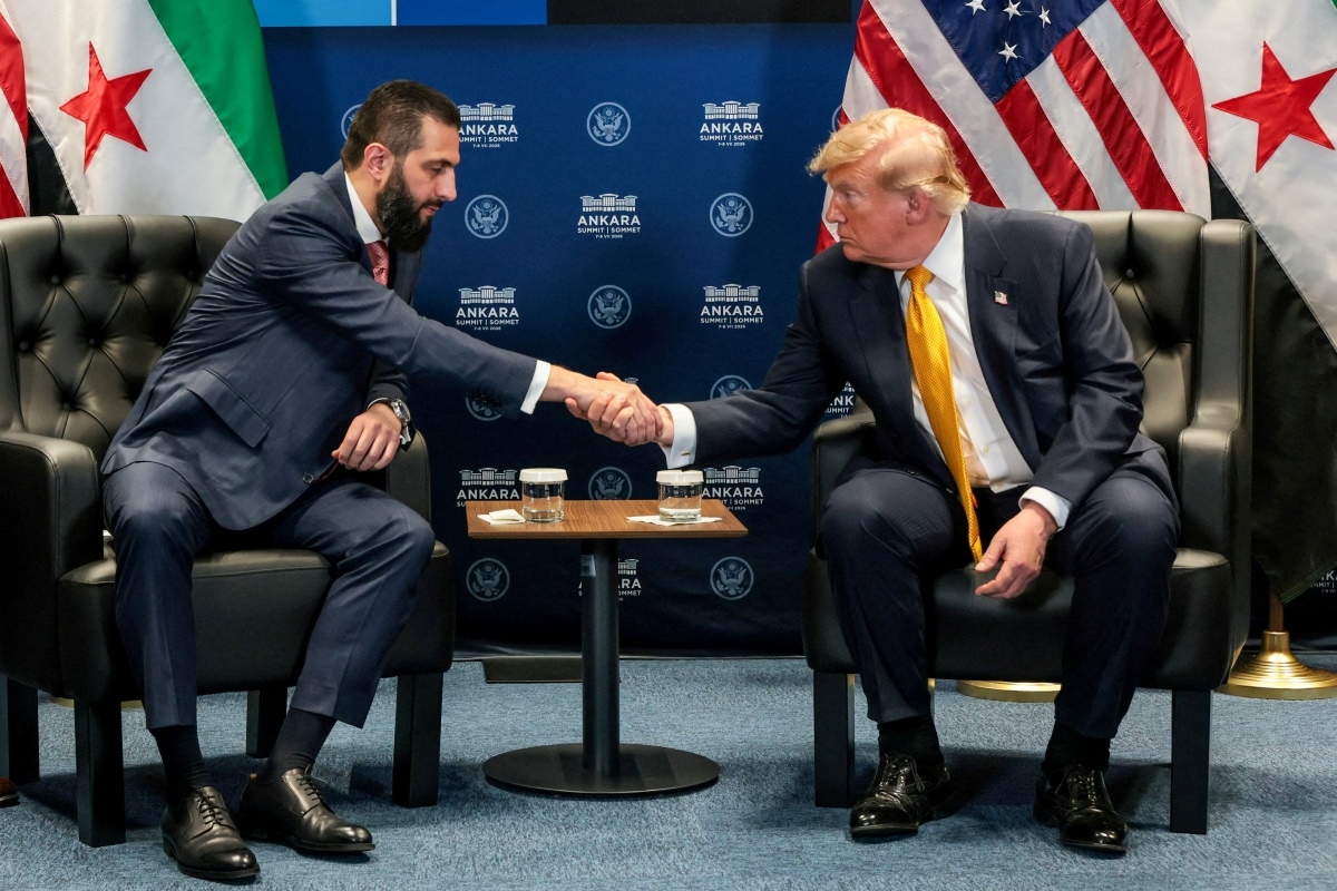 Donald Trump et Ahmed al-Charia au sommet de l'OTAN à Ankara, 8 juillet 2026. Photo: Reuters