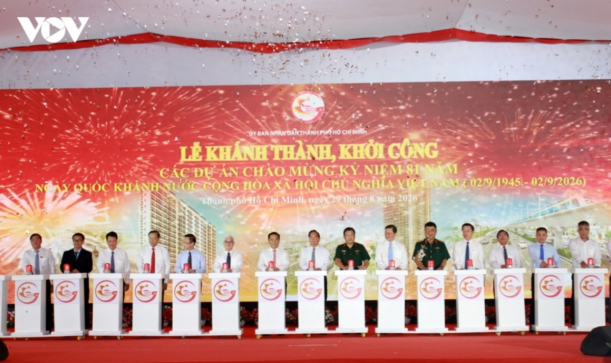 Delegates perform the groundbreaking ceremony at the main venue. (Photo: VOV)