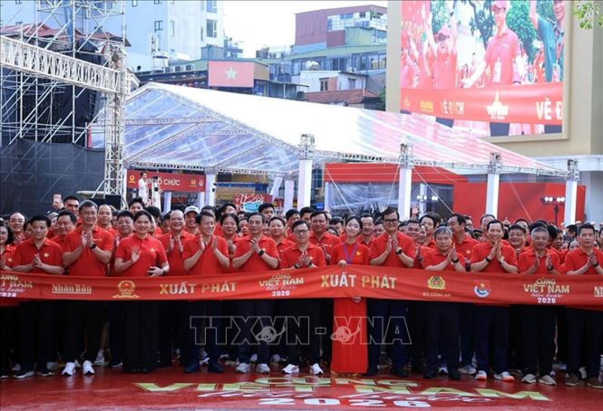 At the “Moving Forward with Vietnam 2026” walking event (Photo: VNA)