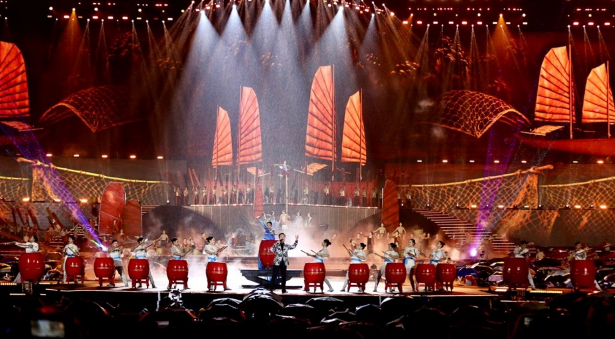 The appeal of tourism in Quang Ninh during the holiday is a series of cultural, sports, and entertainment activities taking place across the province. (Photo: baovanhoa.vn)