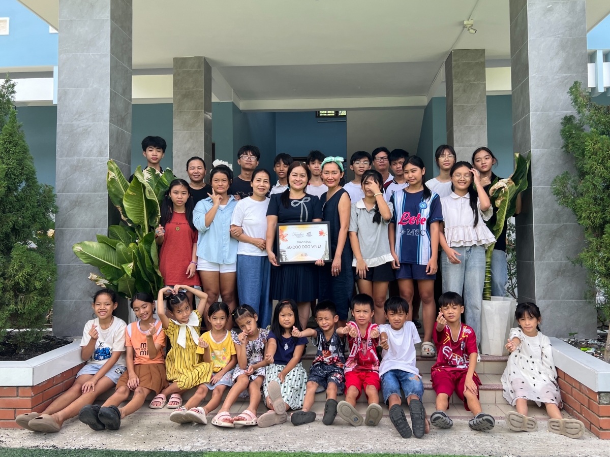 Toucher Arts finance un programme d’enseignement artistique destiné aux enfants du Centre de protection de l’enfance de Xuân Phú. Photo: Toucher Arts