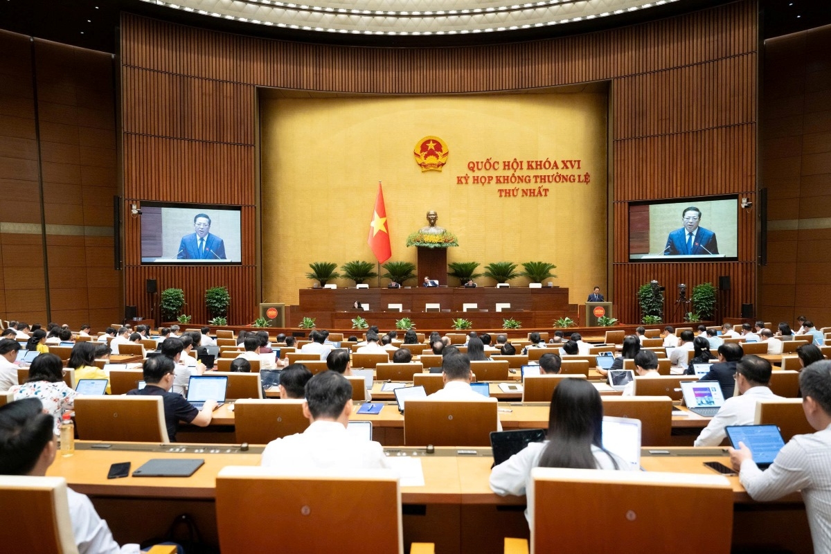 Vue d’ensemble de la séance du matin du 6 août 2026. Photo : quochoi.vn
