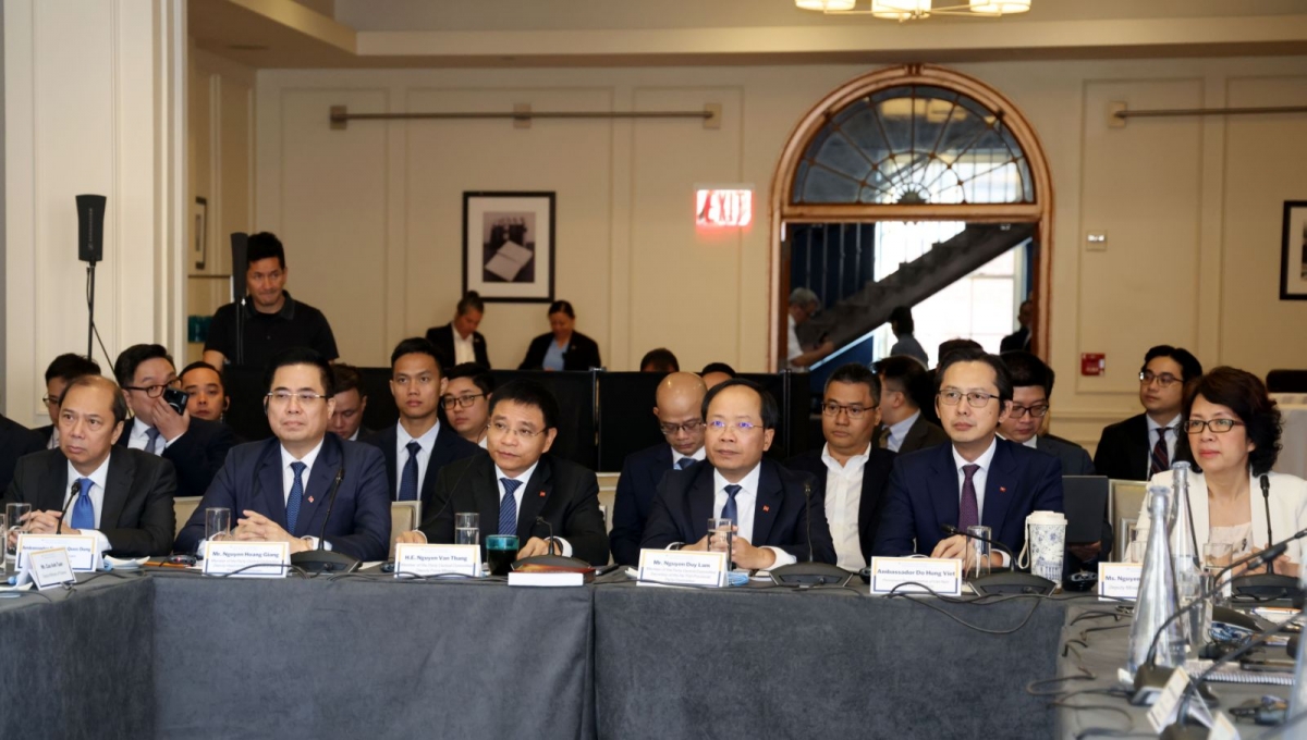 Para delegasi menghadiri program tersebut (Foto: Quang Trung/VOV-Washington)