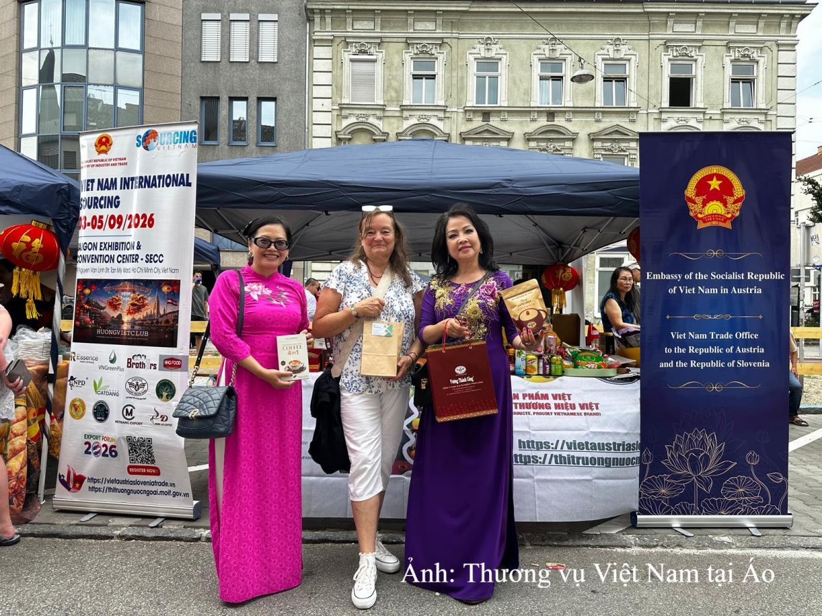 Ein Stand der vietnamesischen Handelsvertretung beim vietnamesischen Kulturtag in Linz. (Foto: Vietnams Handelsvertretung in Österreich)