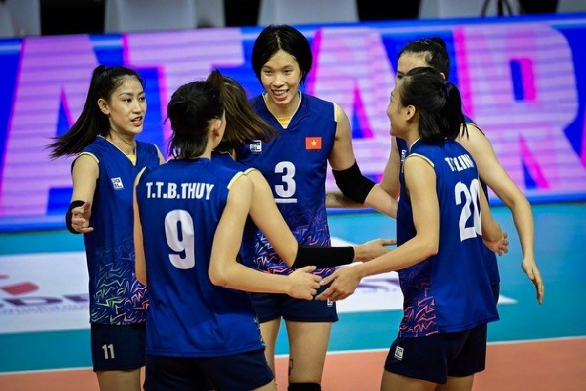 Die vietnamesische Frauen-Volleyballmannschaft belegt bei erster Phase von Südostasien-Volleyball-Cup 2026 den zweiten Platz. (Foto: VFV)