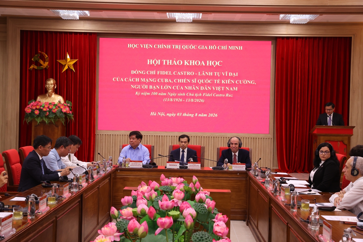 Hội thảo khoa học với chủ đề “Đồng chí Fidel Castro – lãnh tụ vĩ đại của cách mạng Cuba, chiến sĩ quốc tế kiên cường, người bạn lớn của Nhân dân Việt Nam”.