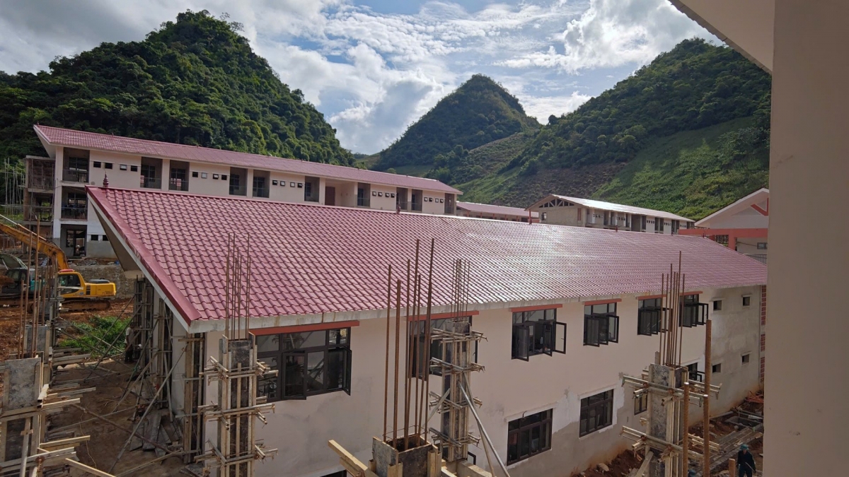The Primary and Secondary Boarding School project in Phieng Pan commune, is under construction. (Photo: VOV-Northwest)