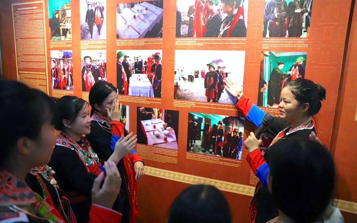 Summer classes organise quizzes about traditional rituals. (Photo: collaborator La Nhung/VOV-Northeast)