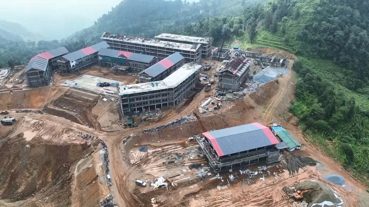 ラオカイ省にあるパー・ロン小中学校寄宿学校の建設現場（写真: VOV-Tây Bắc）